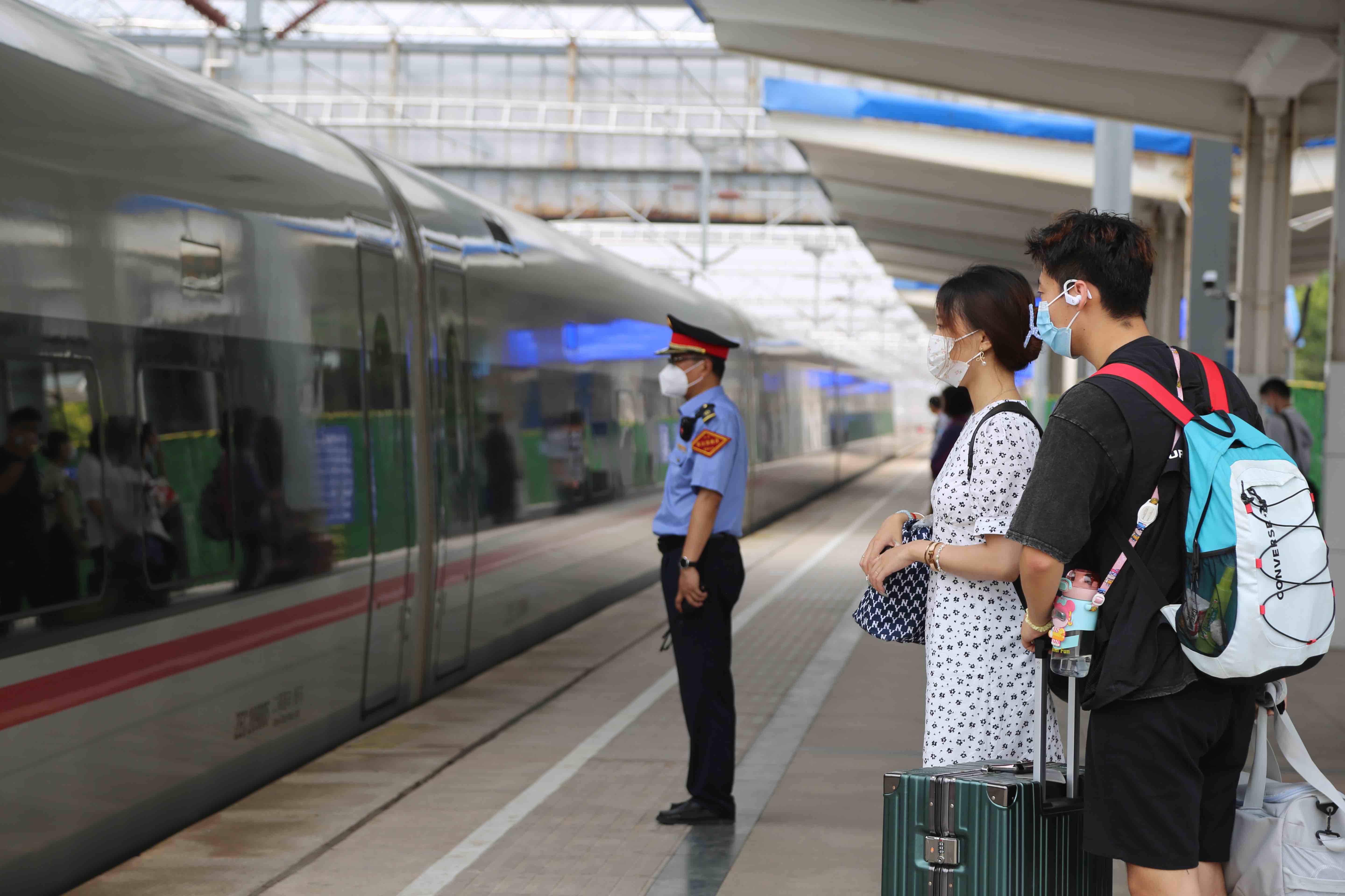 7月1日铁路暑运开启 淄博火车站预计发送旅客93万人次