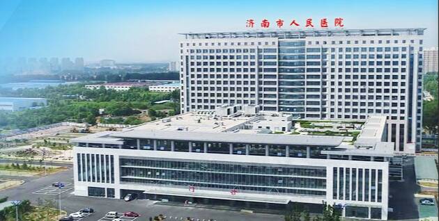 济南市人民医院成功实施剖宫产同时切除巨大宫颈肌瘤手术