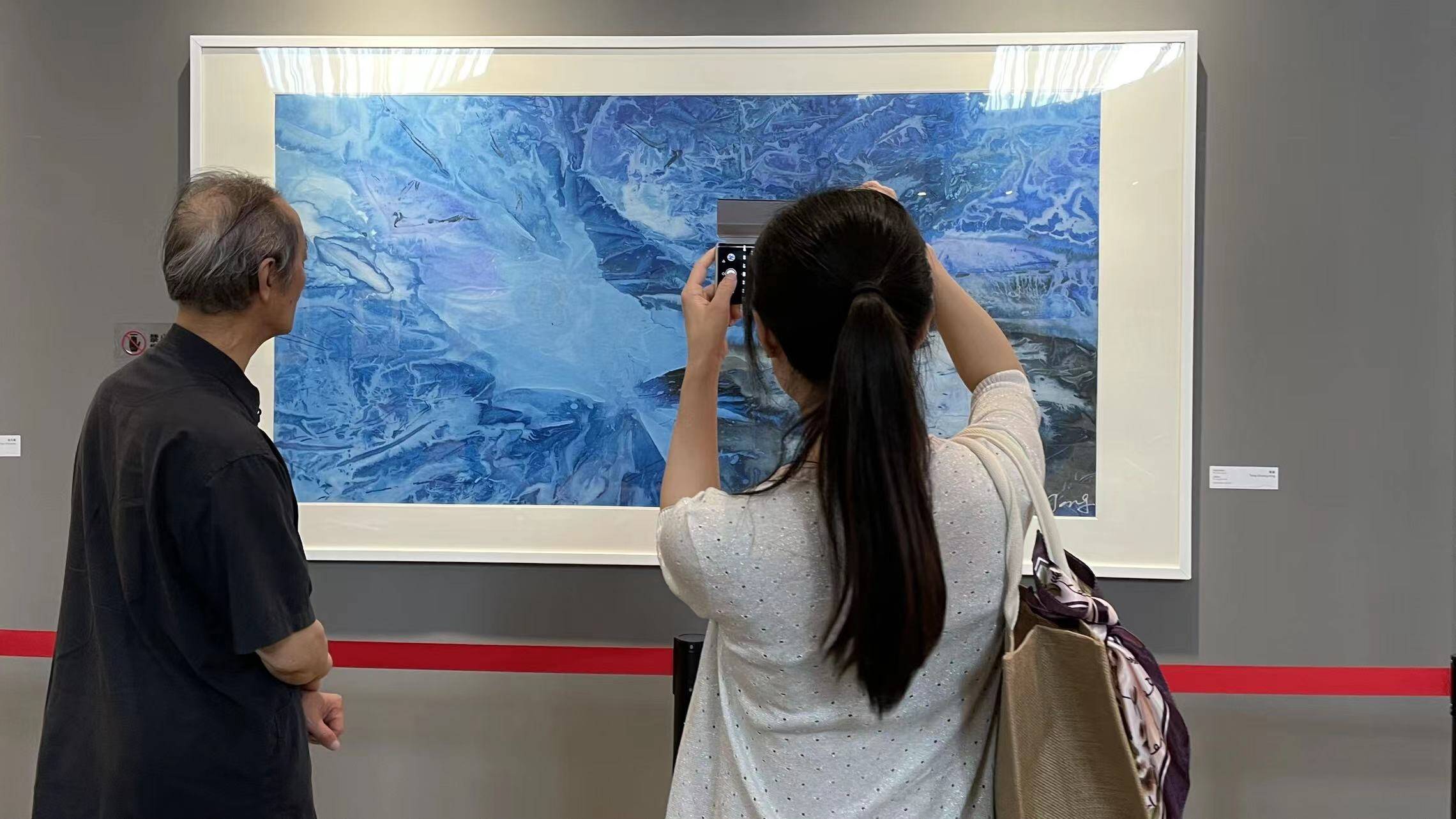 绘画《蓝色大明湖》登上纽约时代广场 计划8月份在济展出