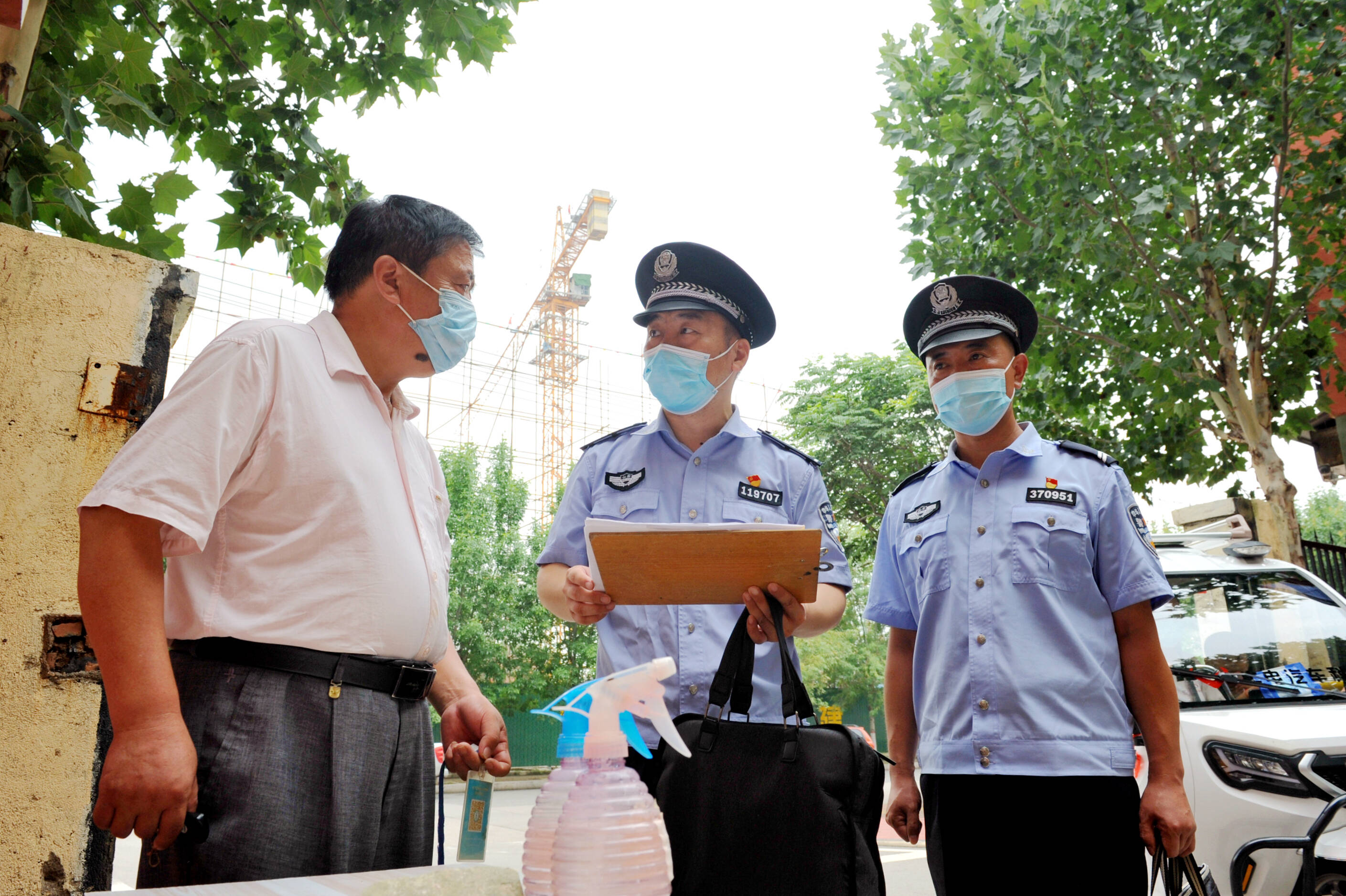 刘奇:做忠诚卫士 铸山亭平安