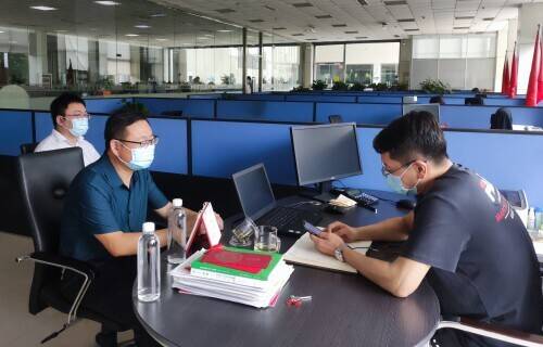 潍坊市潍城区：服务企业专员推进“银企对接” 4家企业快速申请贷款4800余万元