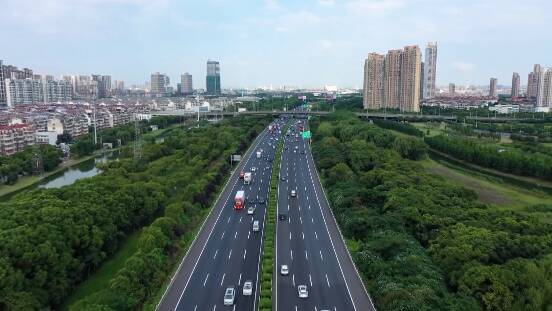 潍坊：中秋节高速公路将迎来客流高峰 请避开这些“高峰时段”注意安全出行