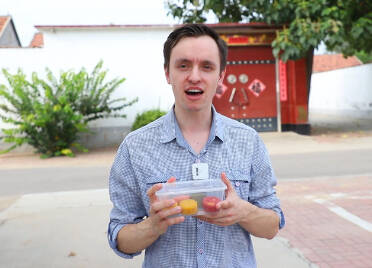 Vlog｜外国友人Dima的中秋味道：制作手工月饼 感受传统文化