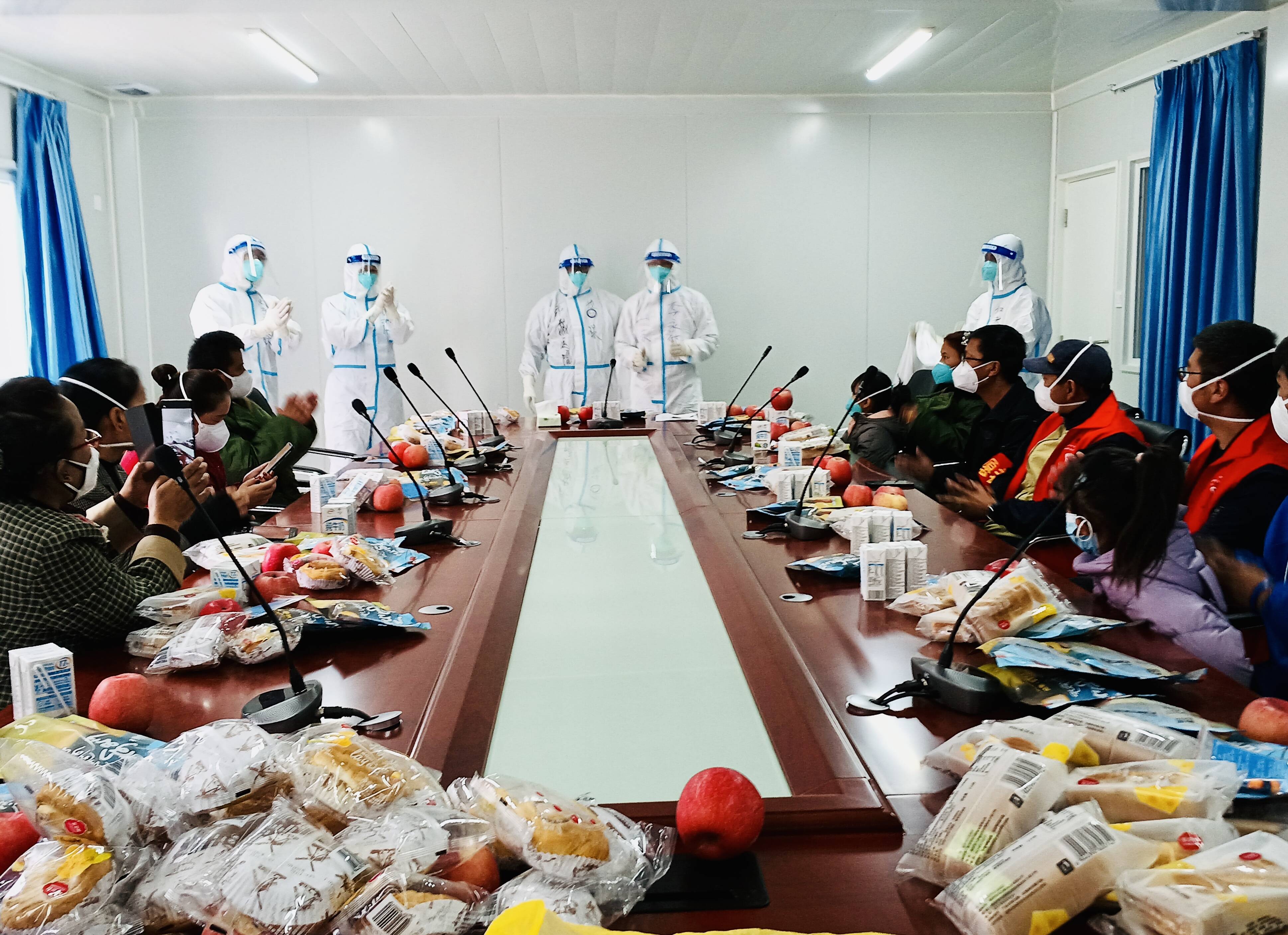 鲁藏携手 共同抗疫｜日喀则市第一方舱医院开展节日慰问活动