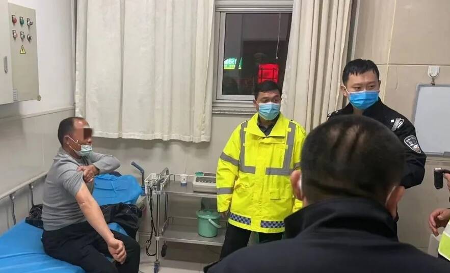 濱州一男子見了交警下車就跑 涉嫌醉酒駕駛機(jī)動車被查獲