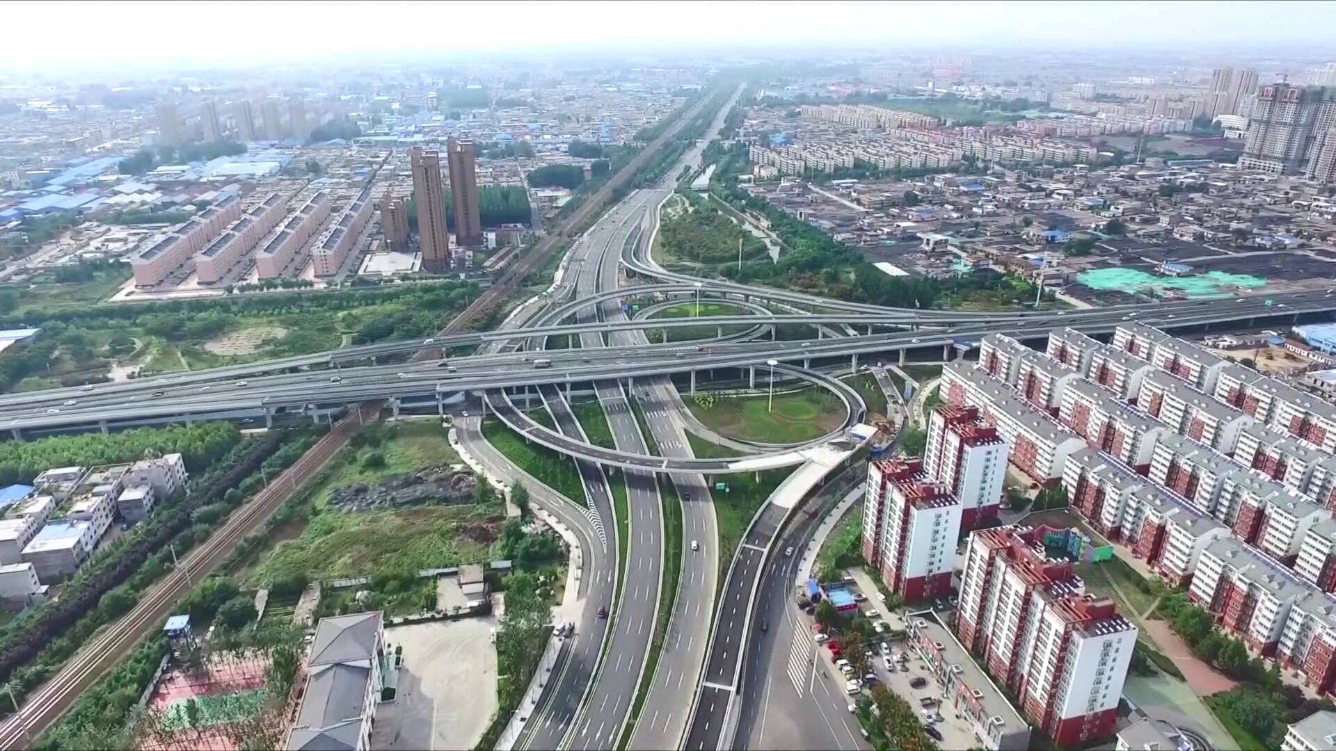 “米”字型高铁网、“153060交通圈”……2025年临沂将建成综合立体大交通格局！