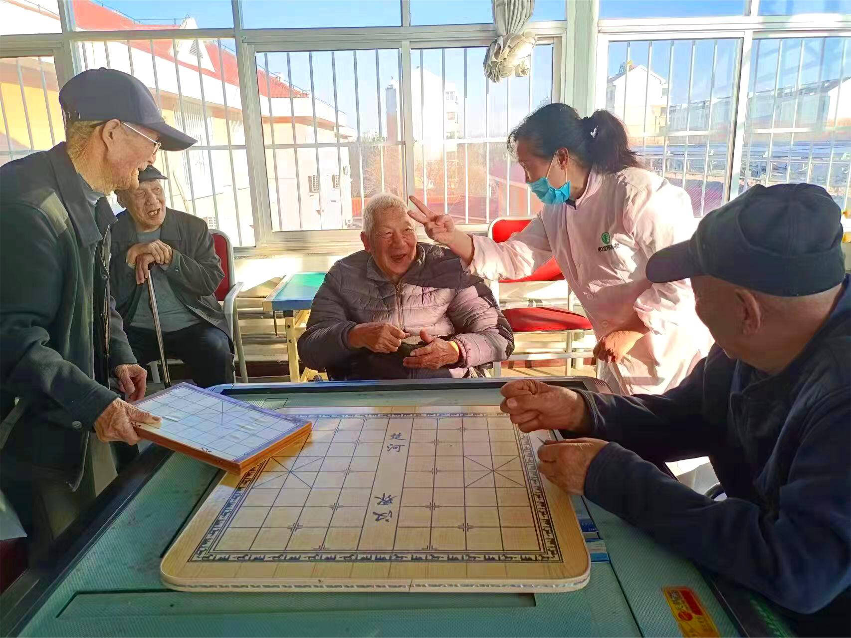 东营市东营区：智慧养老 让老年人居家“享老”