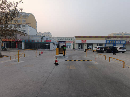 规范停车秩序！滨州万鑫时代广场停车乱收费已成过去式