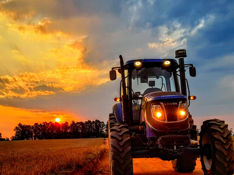 农场主奥兰希尔我与雷沃拖拉机的美妙故事