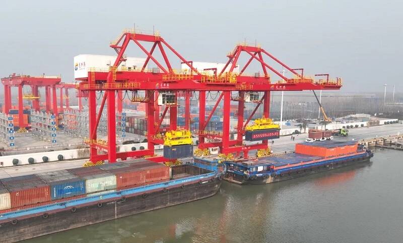 济宁龙拱港开辟出口农产品集装箱业务 助推济宁港航经济高质量发展