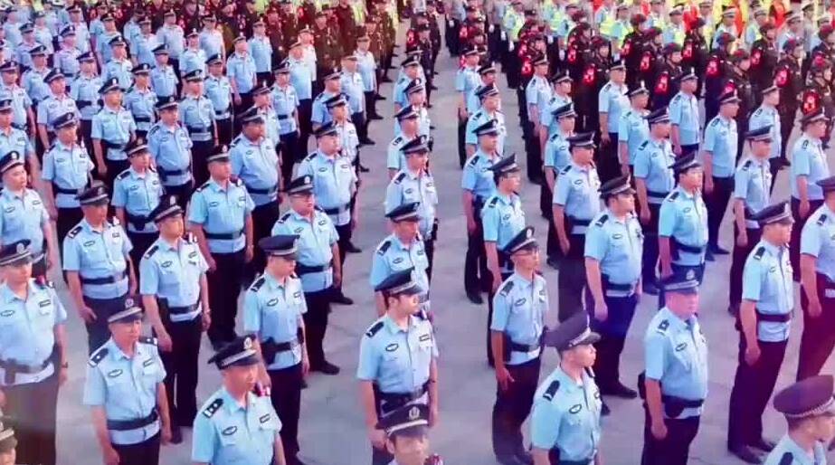 滕州公安MV《平安》出炉  致敬人民警察节