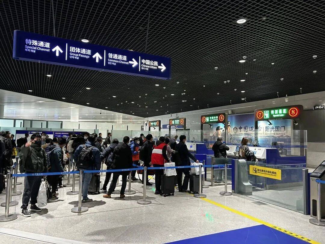 烟台机场出入境边防检查站发布2023年春节期间烟台机场口岸出入境“两公布一提示”