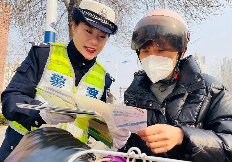 濱州交警提前“報到” 全力護航平安“上學路”