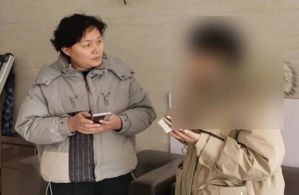 淄博一女子收到“拘捕令”要去银行转钱 民警及时劝阻保住54万