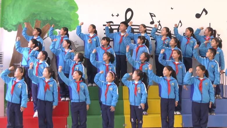 潍坊市峡山区：丰富活动进校园 把雷锋精神的种子播撒在孩子们的心田