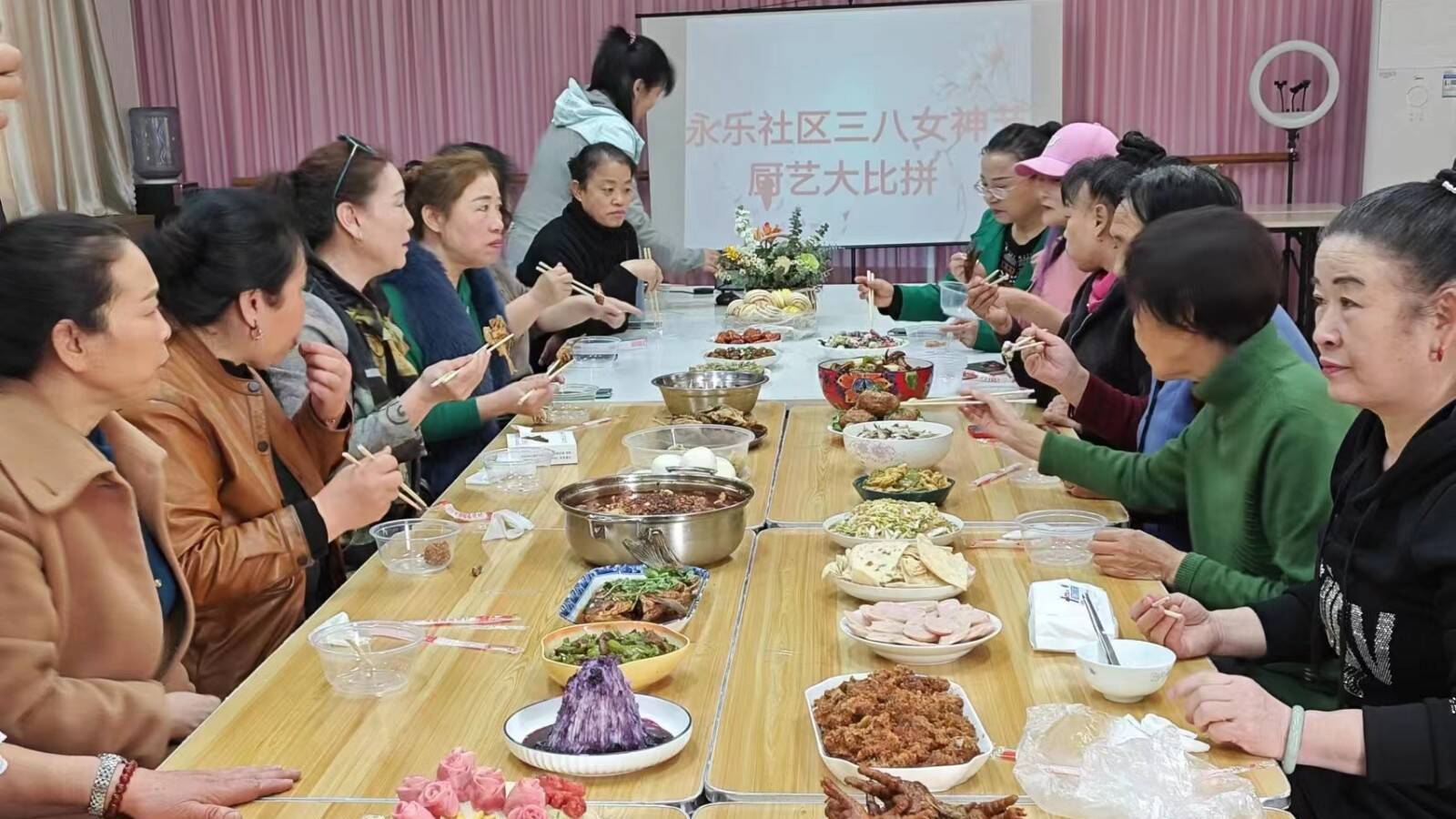 东营港经济开发区：“妇女节”多彩活动为港区女性送祝福