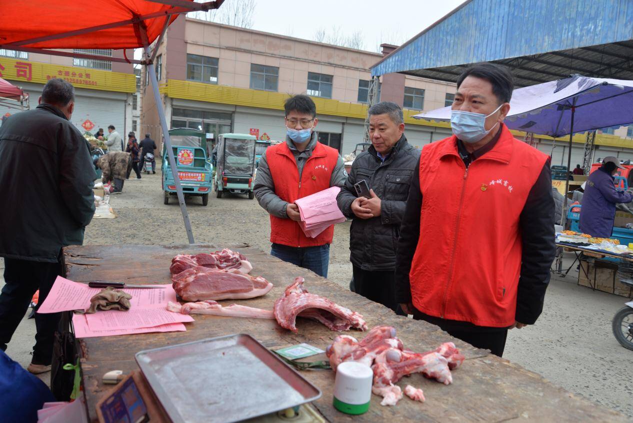 确保畜产品上“舌尖上”的安全 枣庄峄城区开展下乡宣传