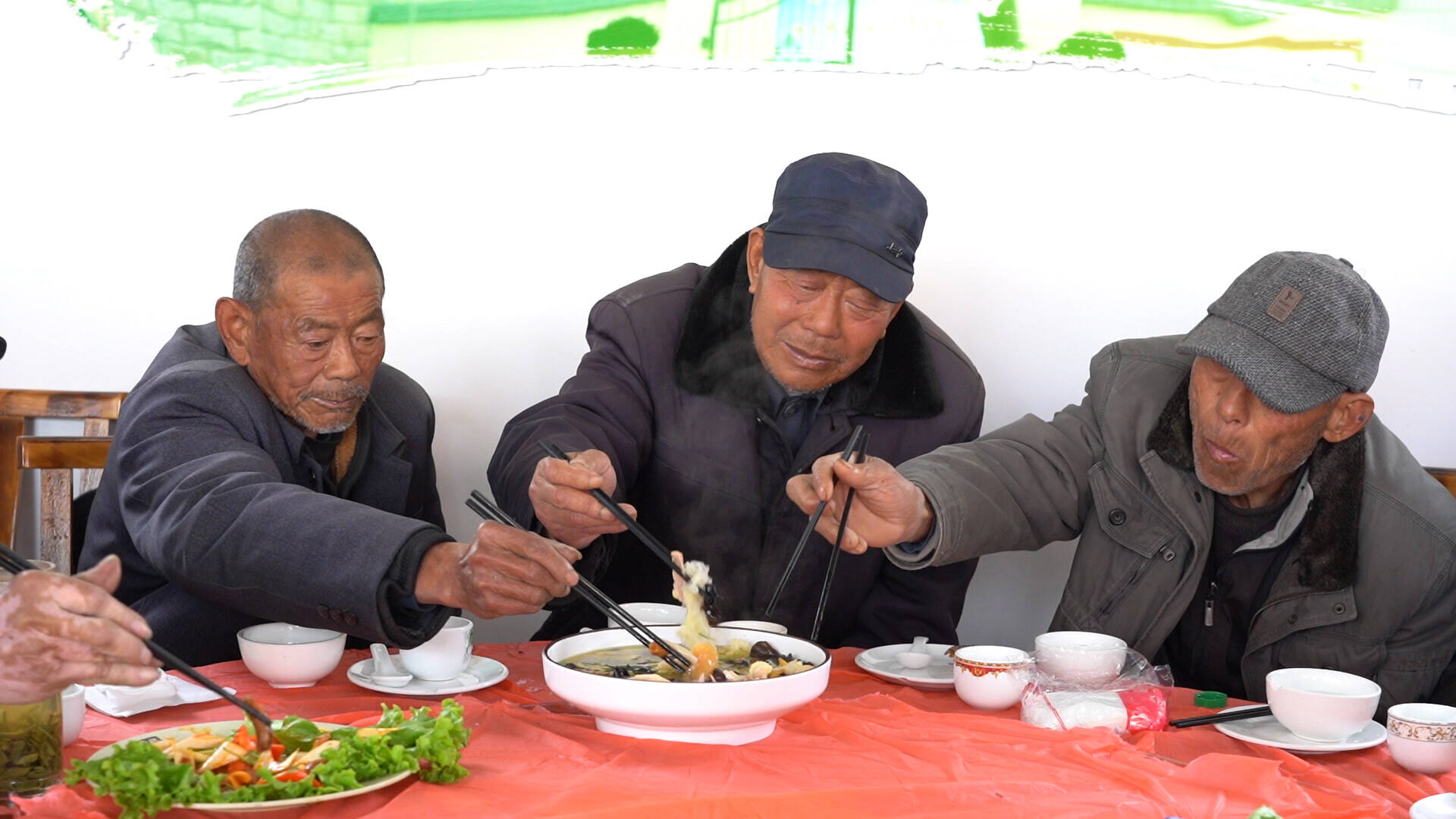 暖心！枣庄薛城惠民小院运营，为70岁以上老人提供免费午餐