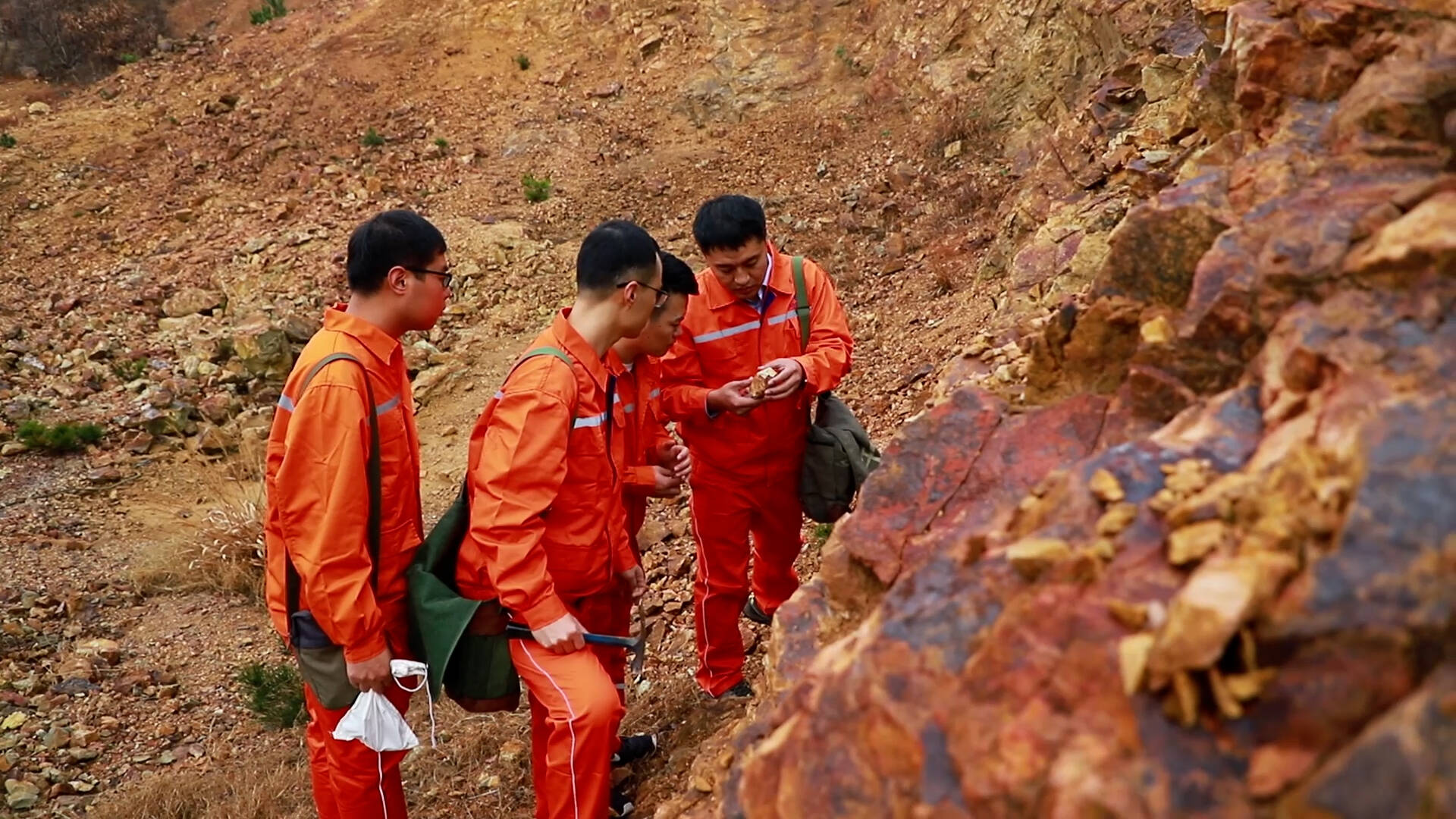 新类型、新领域、新突破！威海探获一50吨大型金矿床 为山东盆缘控矿标高最深