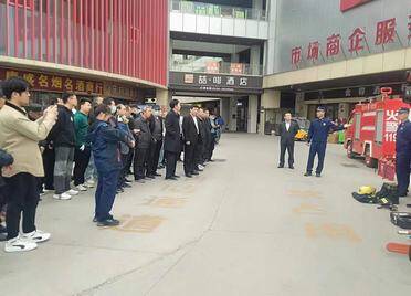 庆云县举行商贸市场春季消防安全知识培训及消防演练活动