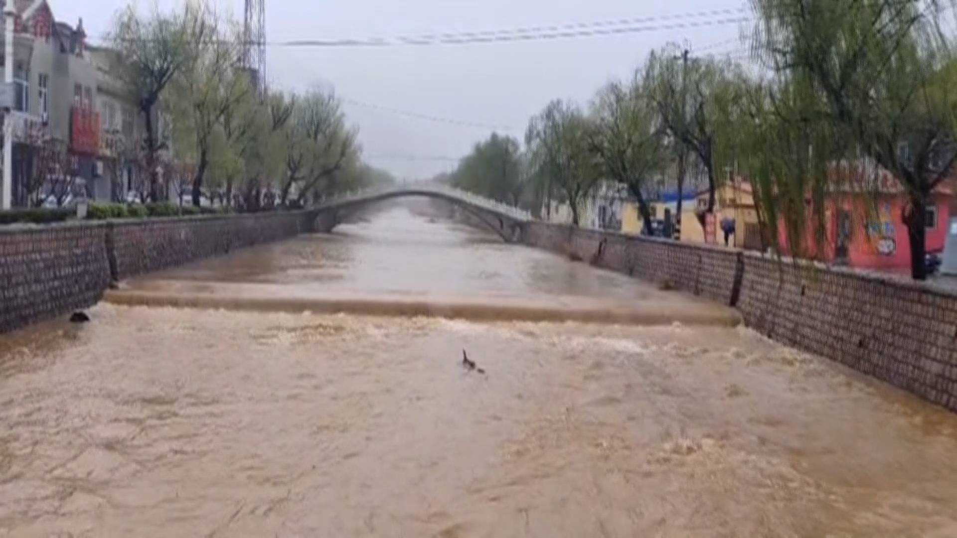 漁船全部返港 景區全部關閉！嶗山發布暴雨紅色預警 多地降下大暴雨