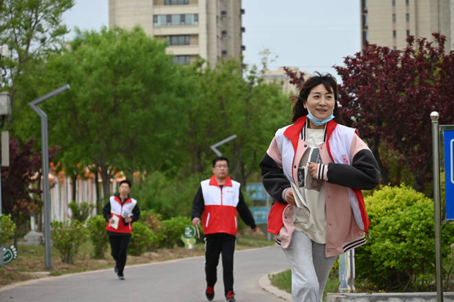 滨州联通组织开展主题健步走活动
