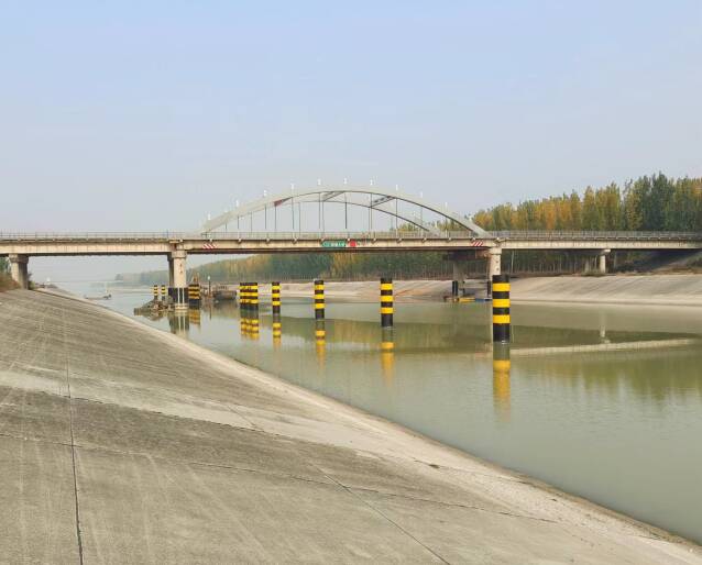 济宁7座普通国省道桥梁防船舶碰撞提升工程通过交工验收