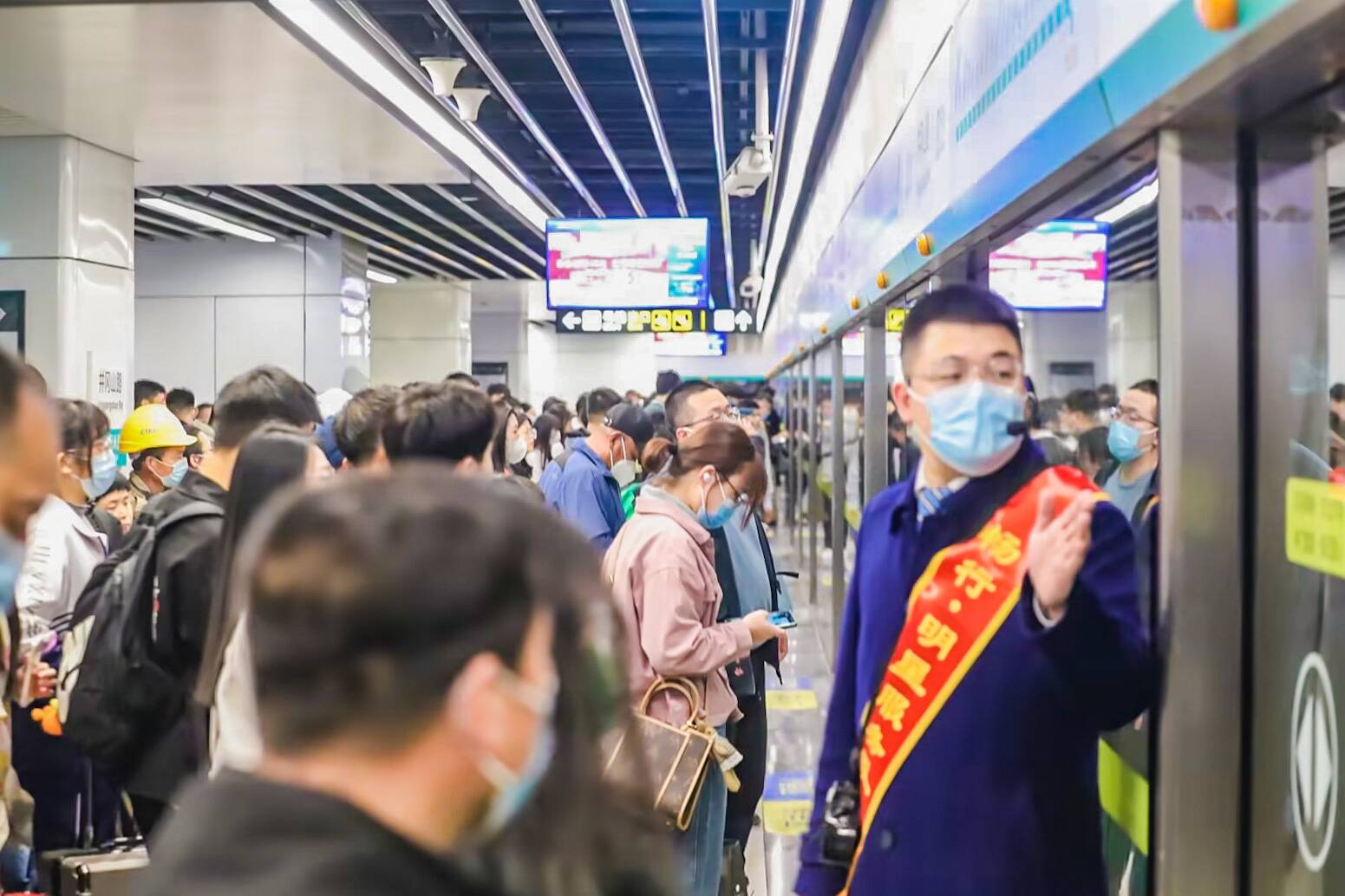 青岛地铁线网单日客运量、客运周转量均创新高