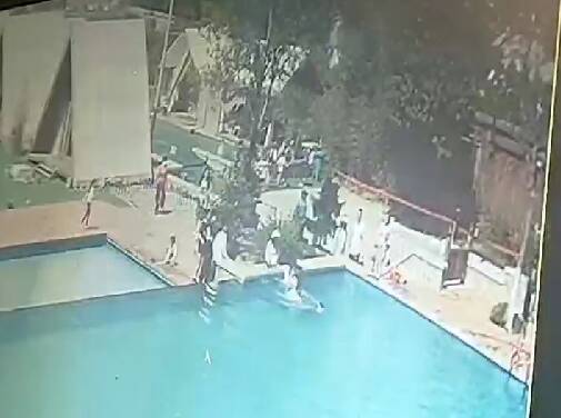 六岁男孩池边玩耍不慎落水 郓城教师奋不顾身跳水施救