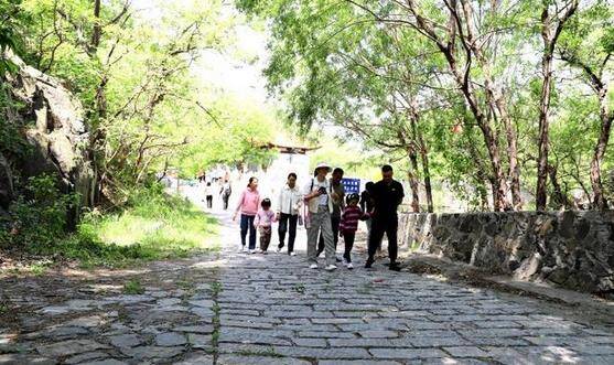五一期间，青阳乡村旅游吸引游客纷至沓来​