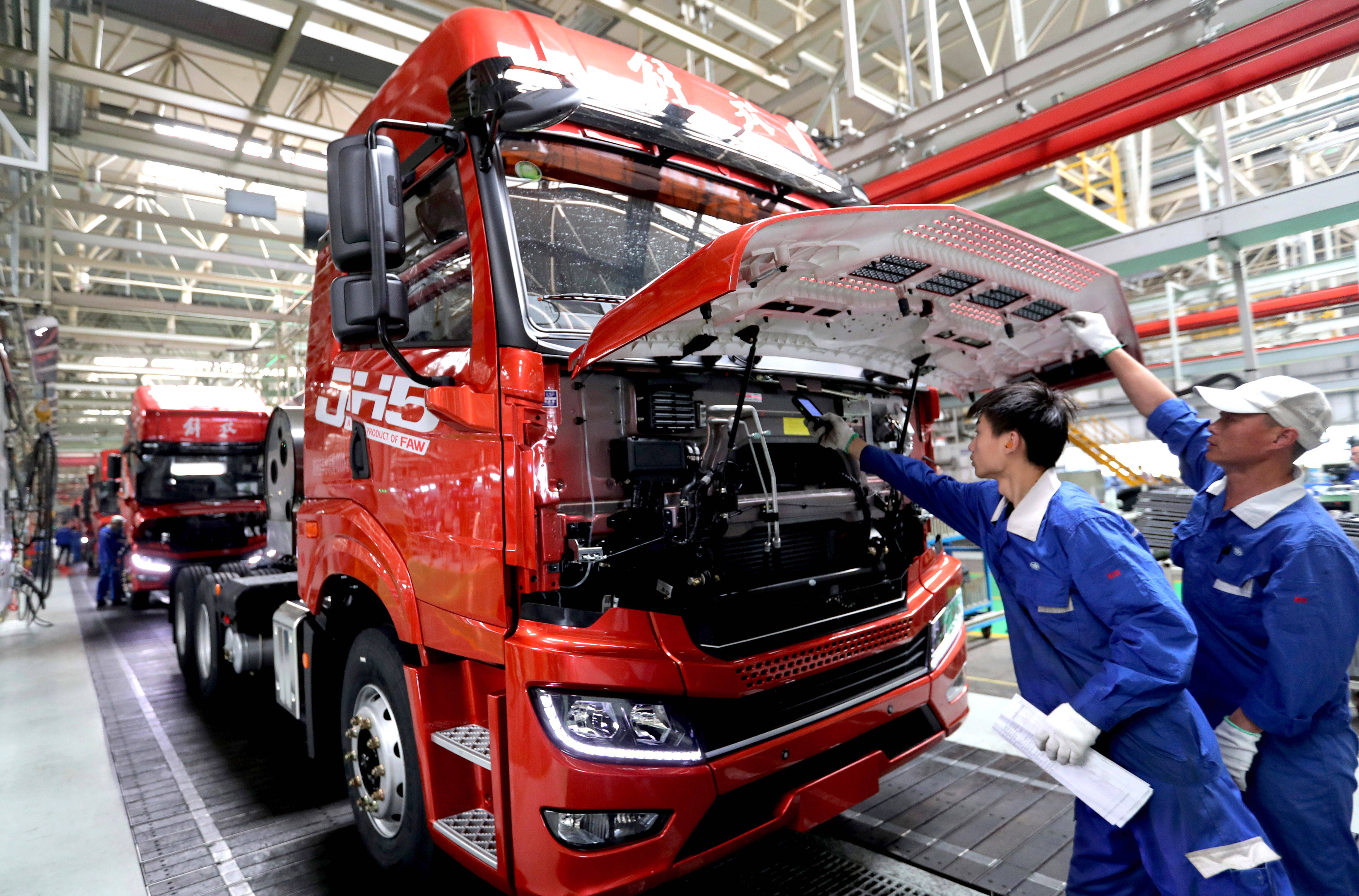 青岛汽车产业为经济发展注入新动能