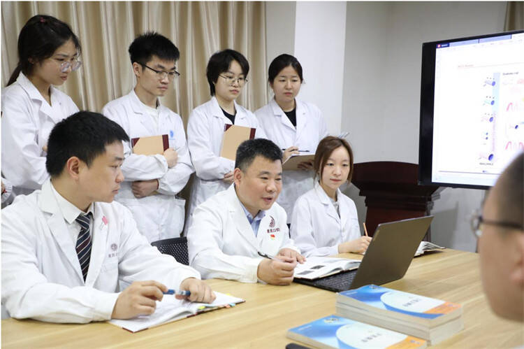 重庆医科大学：以“学科登峰计划”为抓手 助推学校“双一流”建设