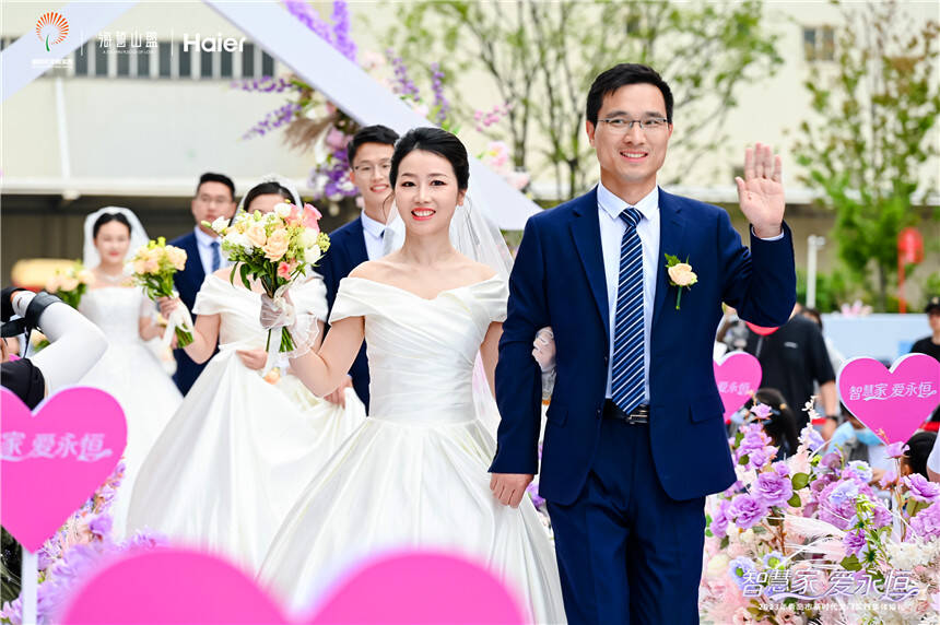38对新人喜结良缘！青岛市新时代文明实践集体婚礼首次走进企业