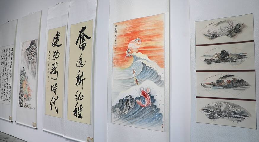 “学习二十大·颂歌新时代”山东老年书画精品展在济宁举办