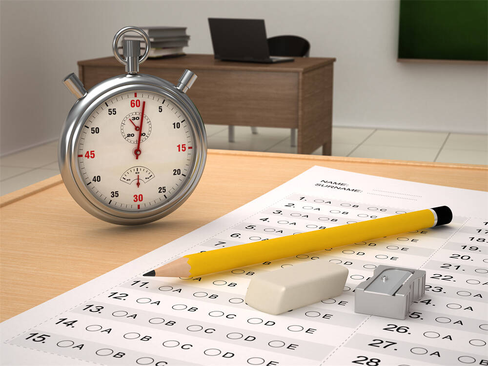 全国大学英语四六级考试（口试）11月18日开考 13日起打印准考证