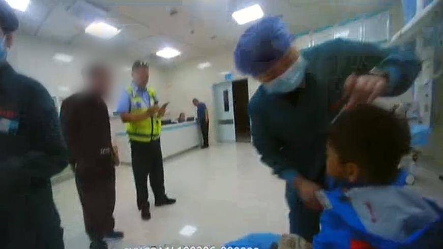 陽信交警緊急護送交通事故受傷群眾就醫