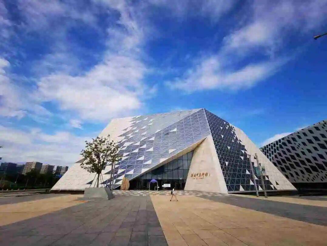 济南市美术馆关于“端午”假期延长闭馆时间的公告