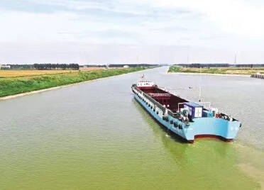 潍坊海事局为小清河复航试航船舶安全保驾护航