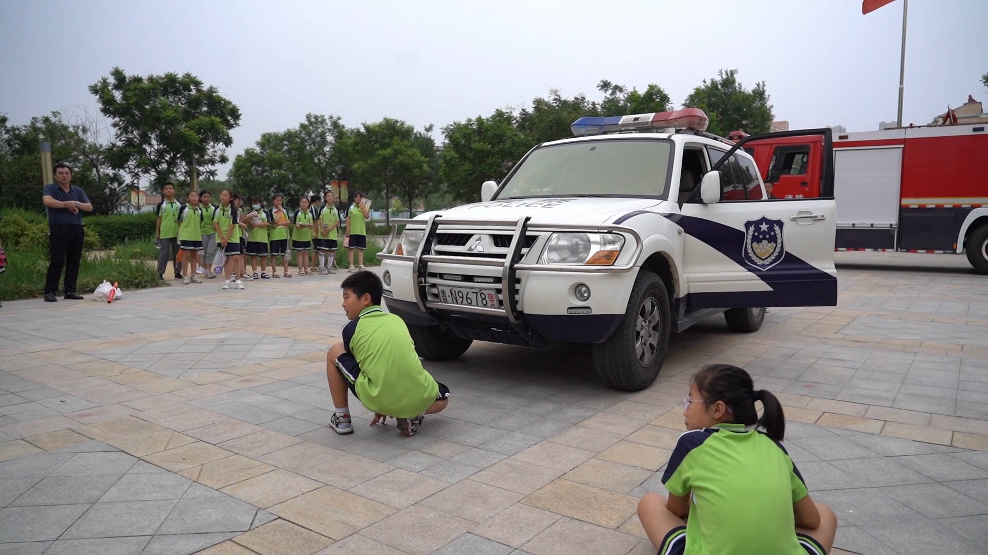 体验汽车盲区、学习急救技能……武城开展多样化暑期安全教育活动
