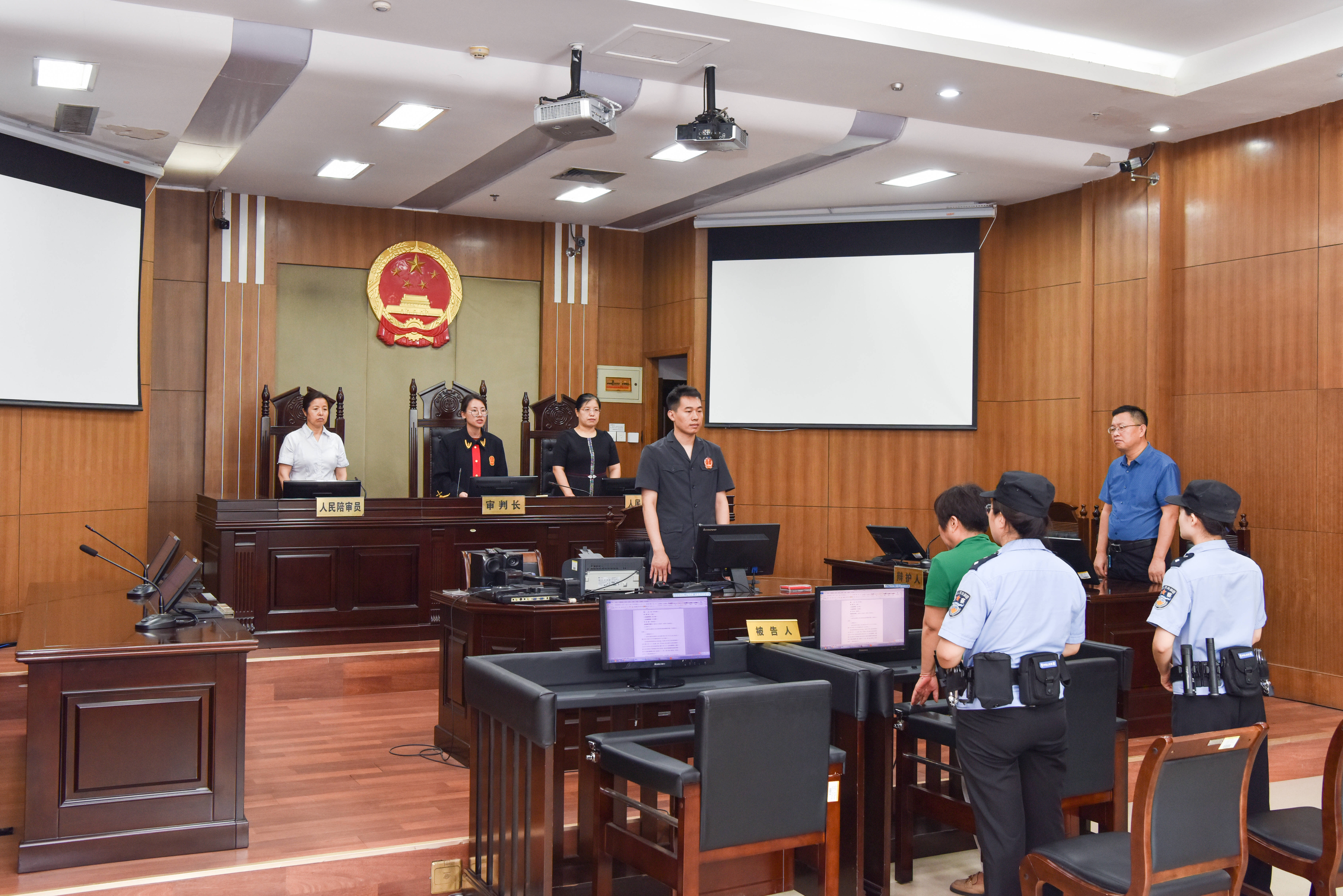 东营区人民法院公开宣判一起拒不执行判决、裁定罪案