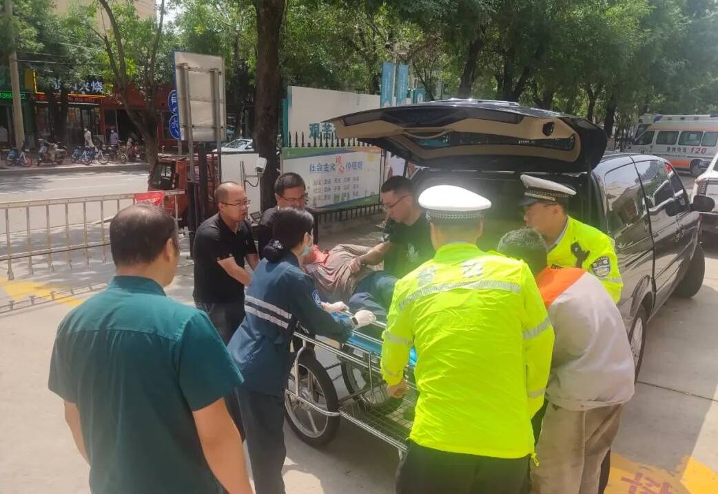 您需要的時(shí)候 濱州高新交警都守護(hù)在您身邊