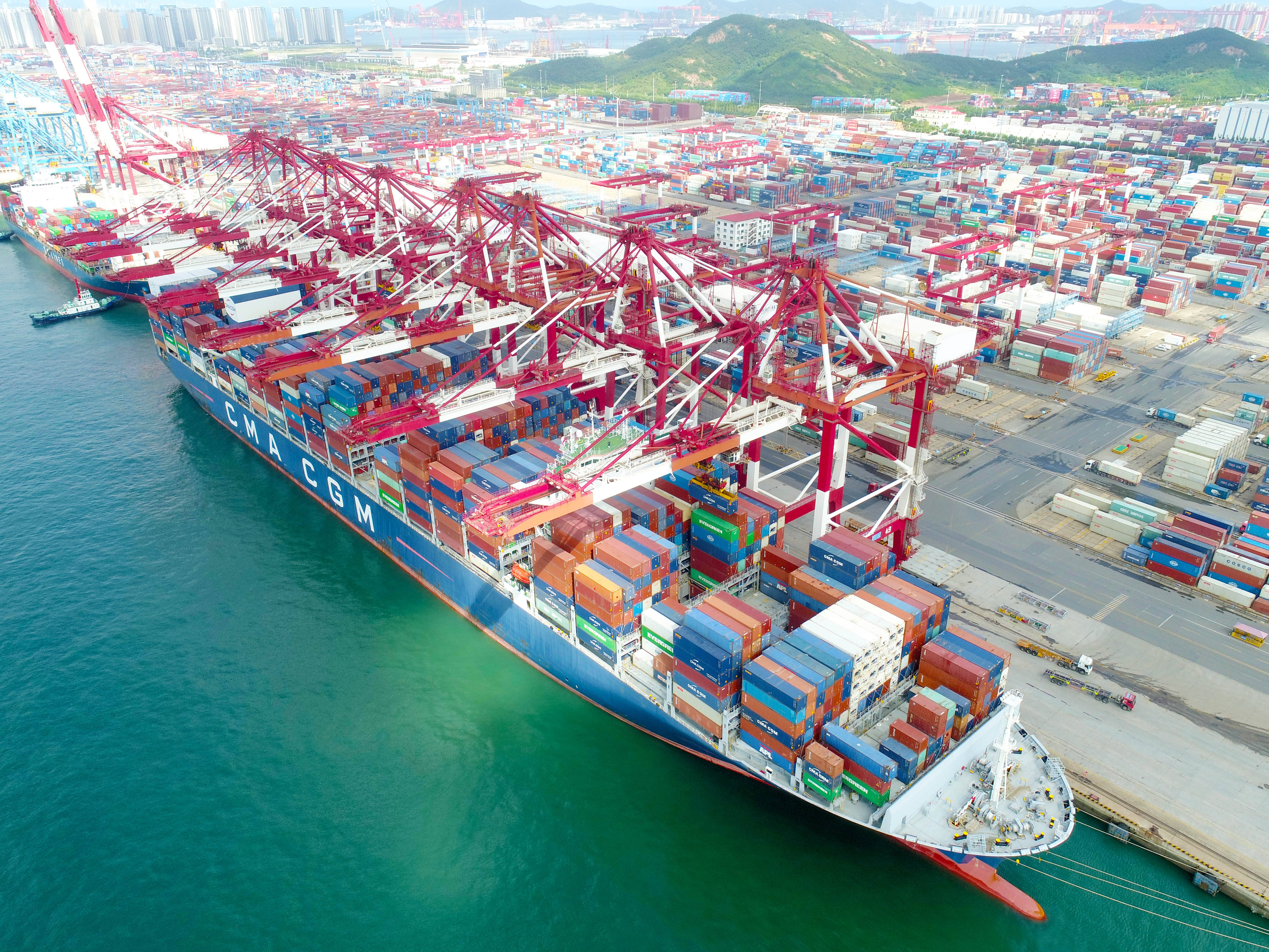 山东港口上半年货物吞吐量同比增长7.7%