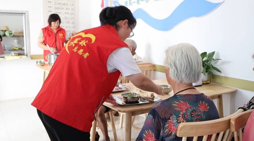 枣庄峄城“信用+爱心食堂”让老人吃出幸福味道