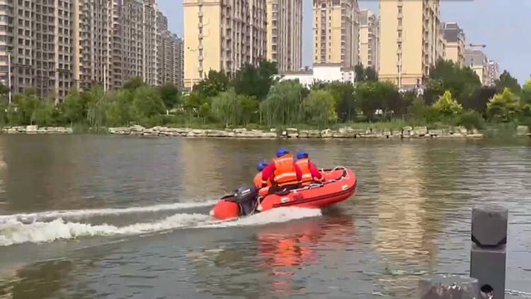 滨州阳信：消防部门开展水域救援实战演练 淬炼水域救援“硬实力”