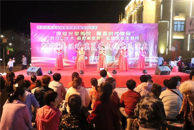 威海汪疃镇：“送戏下乡”让群众在“家门口”乐享文化盛宴