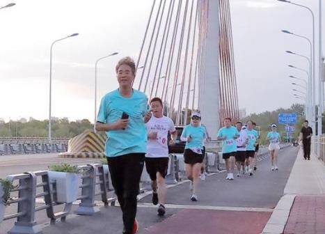 “全民健身日”健康跑2023濱州市馬拉松協會公開挑戰賽舉行