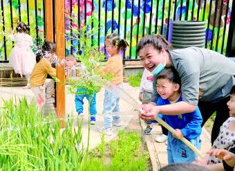 新生减少 潍坊幼儿园招生“冷”“热”不均