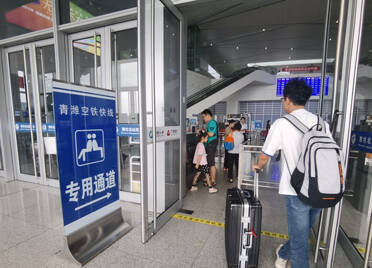 潍坊北站→青岛机场，高铁“摆渡”怎么坐？