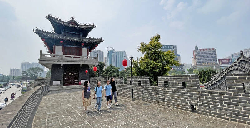 感受厚重历史，潍县东关城墙开放