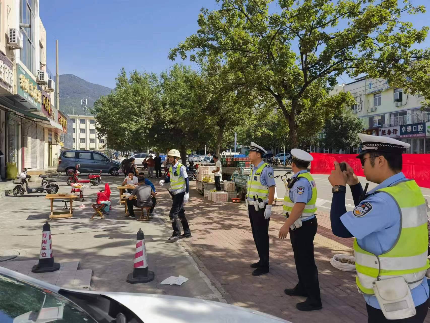 泰安城东交警持续排查道路交通安全隐患